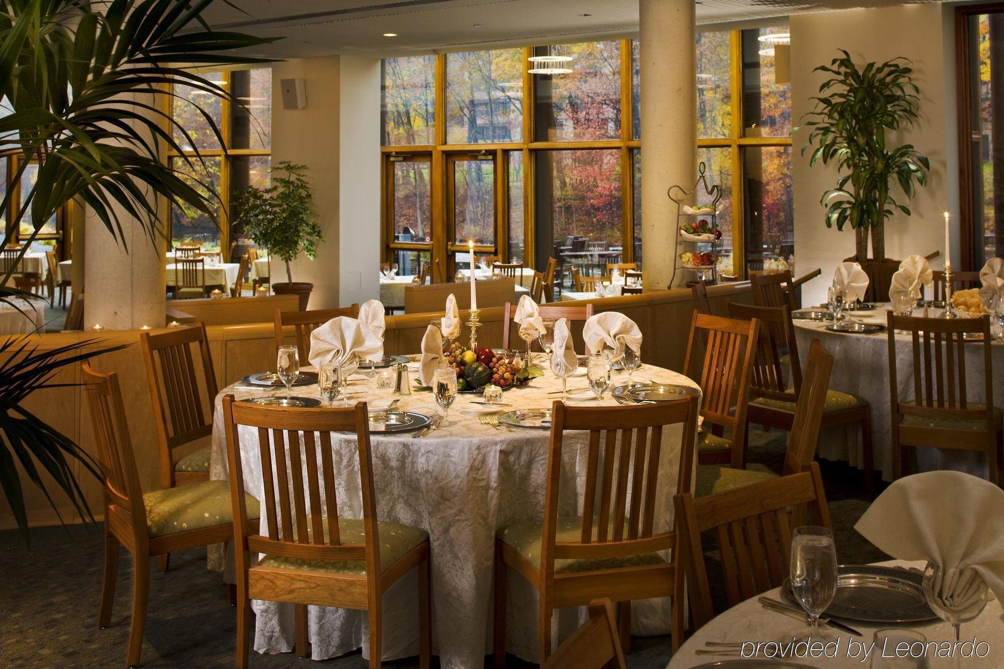 Palisades Premier Conference Center Hotel Екстериор снимка