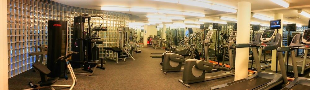 Palisades Premier Conference Center Hotel Екстериор снимка